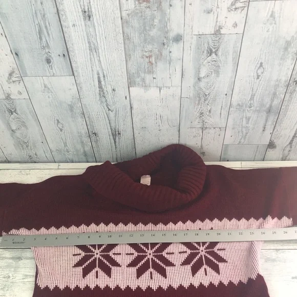 Snowflake Cowl Neck Sweater Large - Picture 4 of 5
